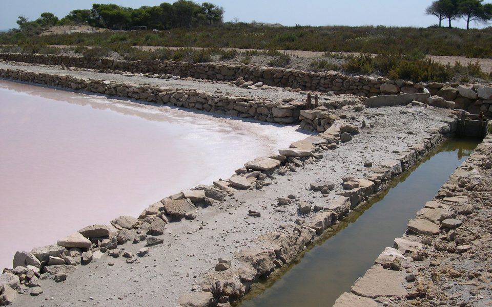 Saltsøer og saltproduktion i naturparken ved Santa Pola