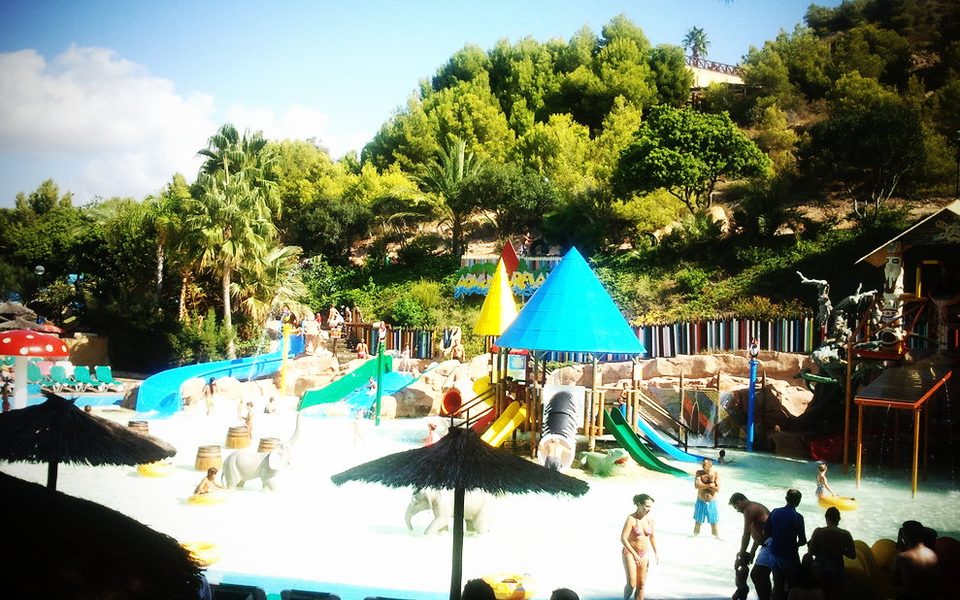 Vandrutsjebaner i Aqualandia ved Benidorm