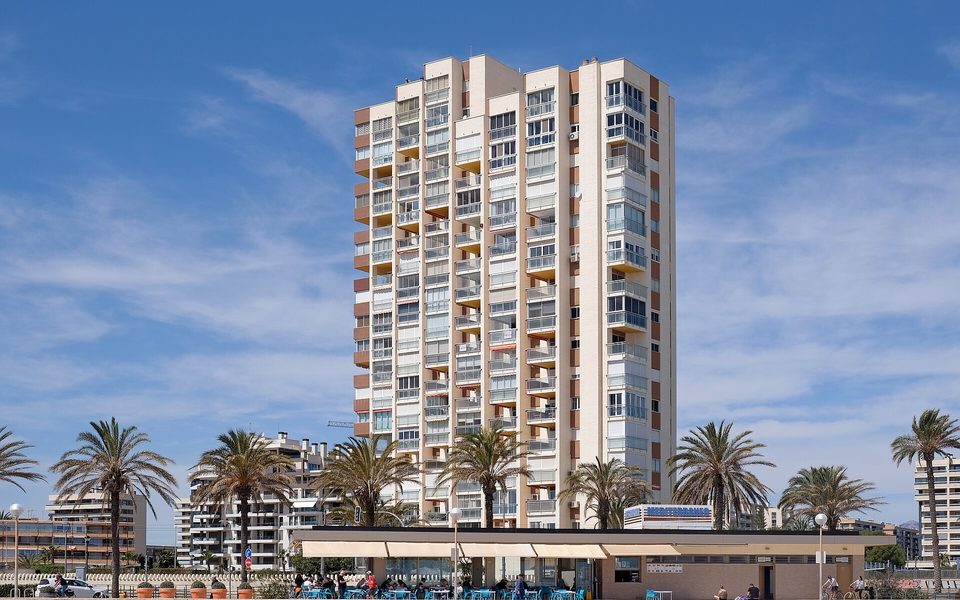 Lejligheder med altaner tæt på kysten på Costa Blanca
